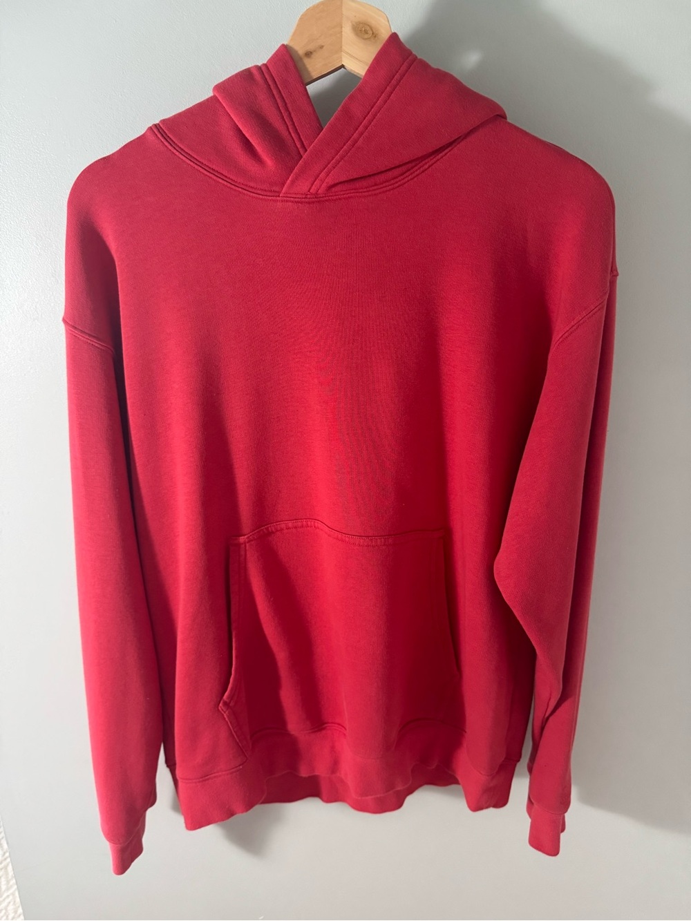Aritzia TNA AiryAf hoodie